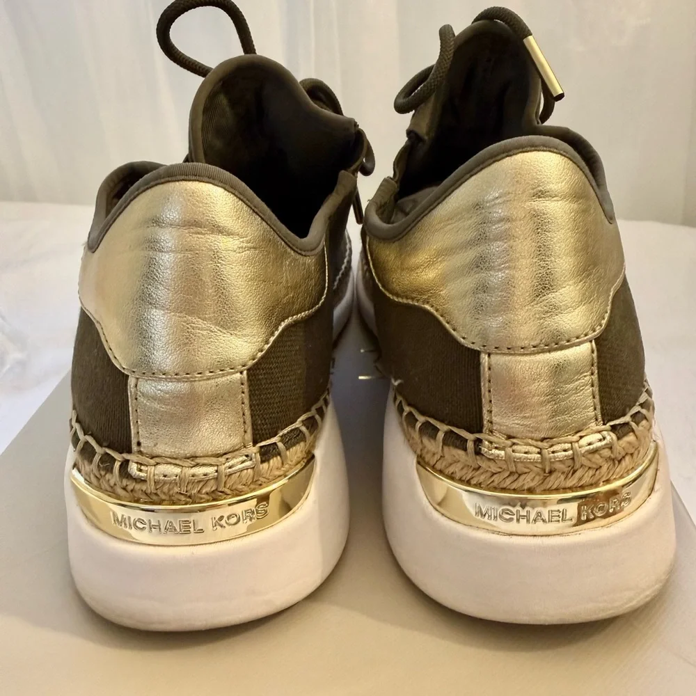 Michael Kors Finch Lace Up Sneakers Olive Green Gold Canvas Espadrille Size 7